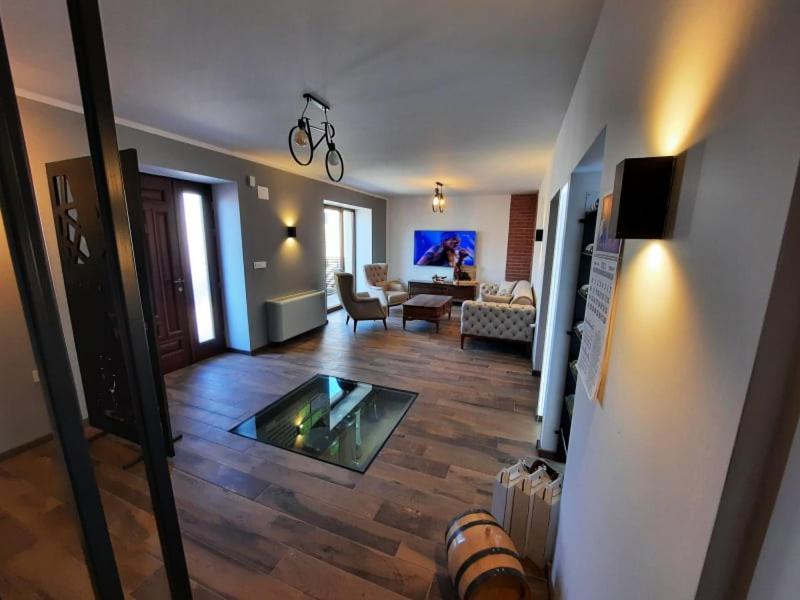 Wine Cellar Popovi Apartments & Wine Tasting Kavadarci Buitenkant foto